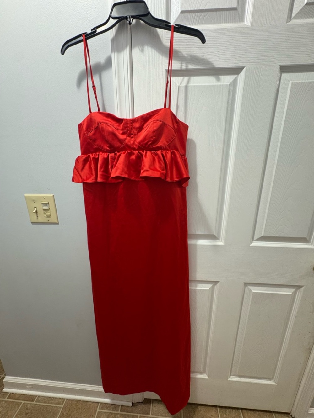 Kika Vargas Tuckernuck Scarlet Ruffled Satin Maxi Dress Size Large NWT - Picture 4 of 7
